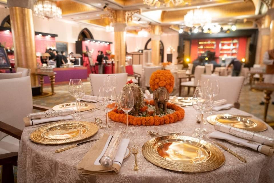 Sit-Down Dining for an Elegant Wedding